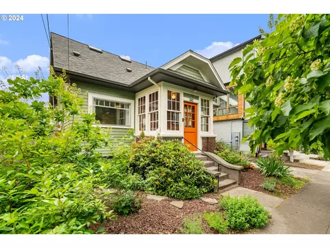 3427 N Gantenbein Ave, Portland, OR 97227