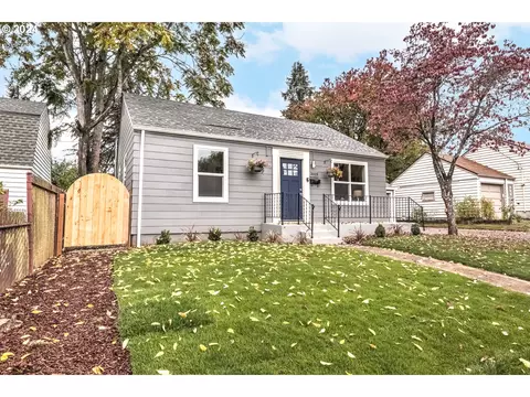 3015 SE 76th Ave, Portland, OR 97206