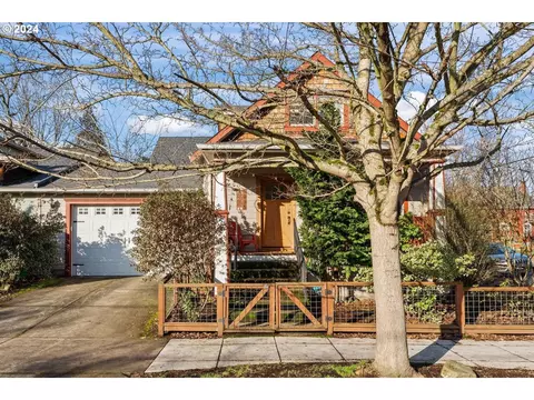 1335 NE Failing St, Portland, OR 97212