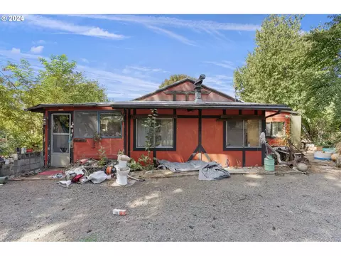 5805 S Kings Valley Hwy, Dallas, OR 97338