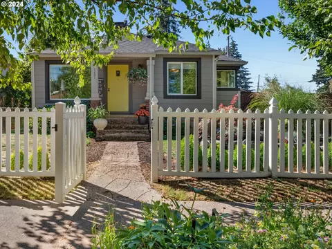 1201 E 29th St, Vancouver, WA 98663