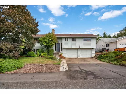1308 NW Sluman Rd, Vancouver, WA 98665