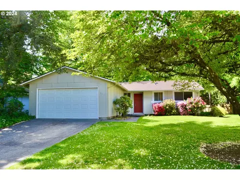 612 NE Pinebrook Ave, Vancouver, WA 98684