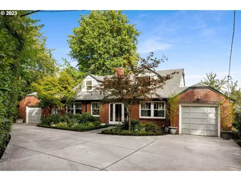 7432 SW View Point Ter, Portland, OR 97219