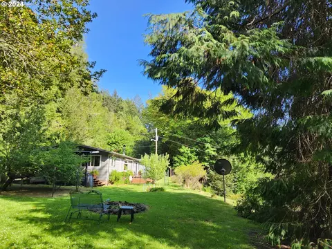 96459 Wren Smith Rd, Coos Bay, OR 97420