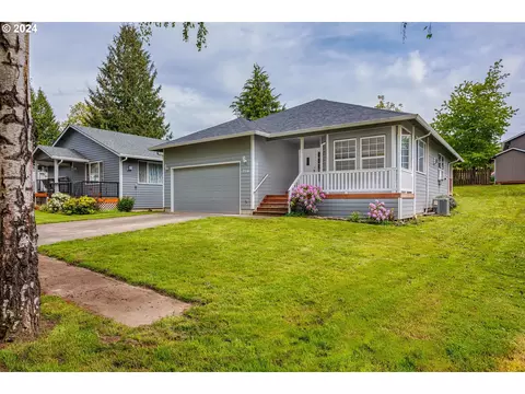 216 S 3rd Ave, Ridgefield, WA 98642