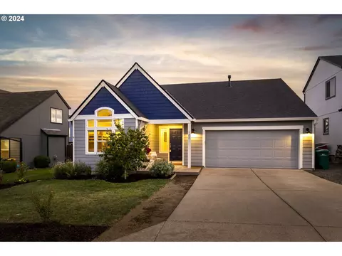 121 NW Alpine St, Dundee, OR 97115