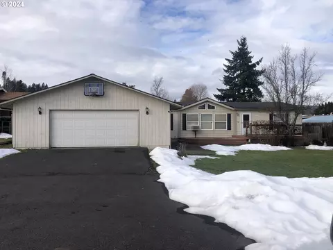 3410 Layson Rd, Hood River, OR 97031