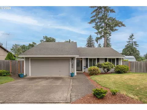 18505 Columbia Ave, Gladstone, OR 97027