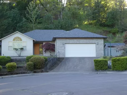 133 NW Woodrose, Roseburg, OR 97471