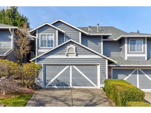 2069 Sunray Cir, West Linn, OR 97068