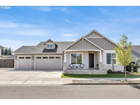 813 NE 28th Way, Battle Ground, WA 98604