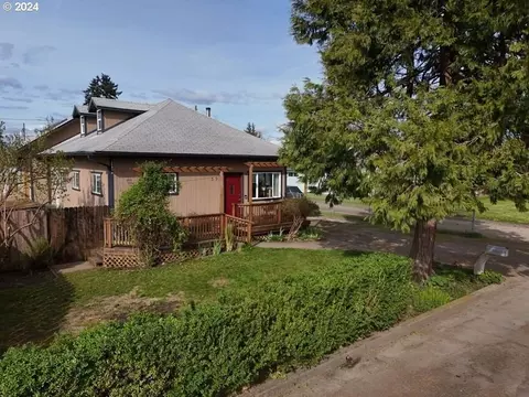 398 Scarbrough Ave, Creswell, OR 97426