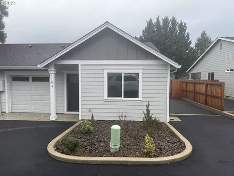 1191 48th Ave, Sweet Home, OR 97386