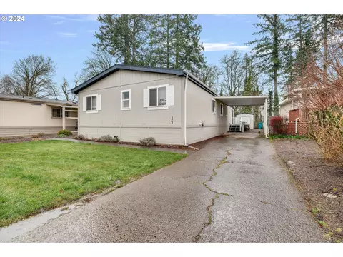 13900 SE Highway 212 #17, Clackamas, OR 97015