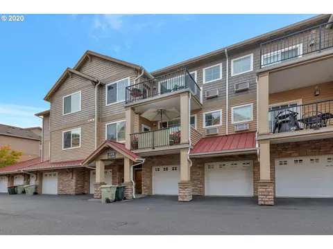 695 NW Falling Waters Ln NW #401, Portland, OR 97229