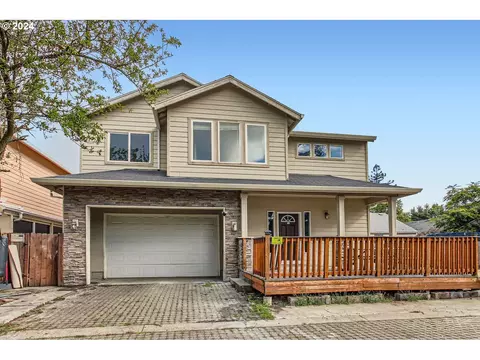 11405 SE Clinton Ct, Portland, OR 97266