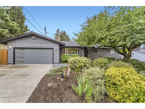1560 Cherry Crest Ave, Lake Oswego, OR 97034
