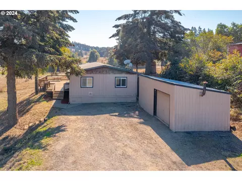 238 Quinalt St SE, Salem, OR 97306