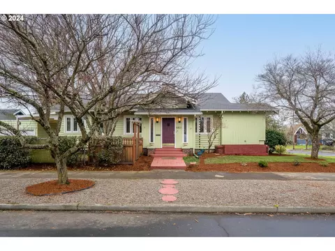 5831 NE Stanton St, Portland, OR 97213