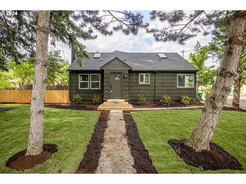 12657 SE Bush St, Portland, OR 97236