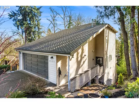 3171 Cottonwood Ct, West Linn, OR 97068