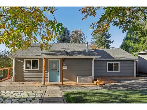 1325 Polk St, Oregon City, OR 97045