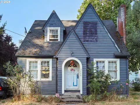 2664 12th St, Salem, OR 97302