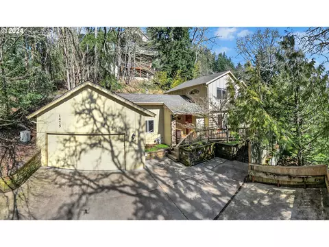 1475 E 43rd Ave, Eugene, OR 97405
