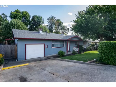 1171 NE Newton Creek Dr, Roseburg, OR 97470