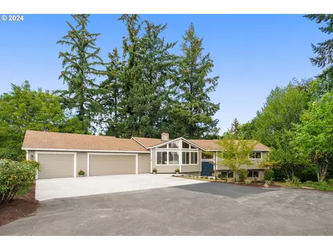 890 SE 25th Ct, Hillsboro, OR 97123