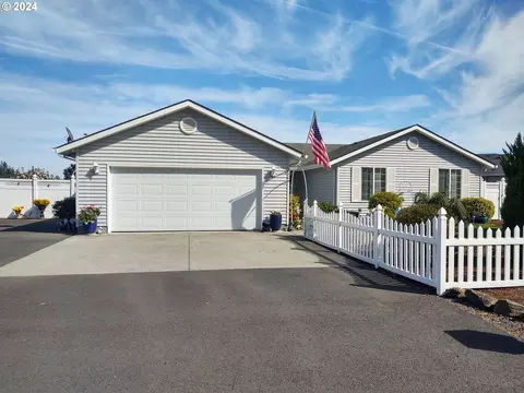 846 Matzen St, Saint Helens, OR 97051