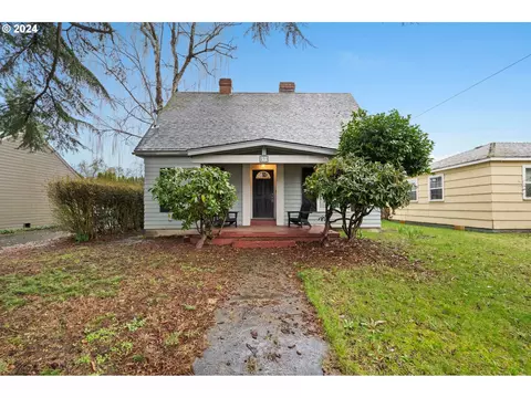 233 SE 5th Ave, Hillsboro, OR 97123