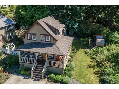 115 SW Venture St, Cascade Locks, OR 97014