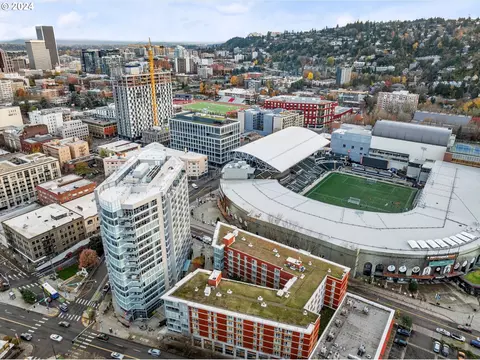 1926 W Burnside St W #510, Portland, OR 97209