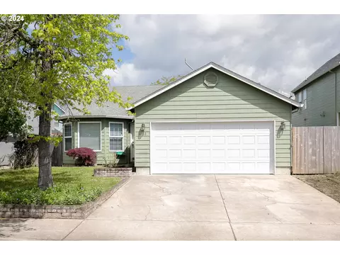 4112 S E St, Springfield, OR 97478