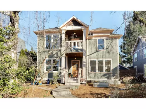 8735 N Willamette Blvd, Portland, OR 97203
