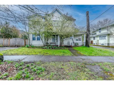 958 Lawrence St, Eugene, OR 97401