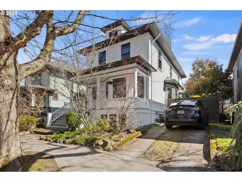 126 SE 24th Ave, Portland, OR 97214