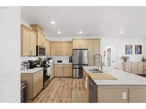 1224 E 8th St, The Dalles, OR 97058 photo 9