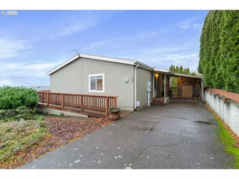 938 SW Brianne Cir, Troutdale, OR 97060
