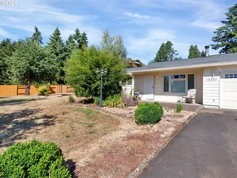 19397 S South End Rd, Oregon City, OR 97045