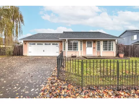 892 S Palmetto St, Cornelius, OR 97113