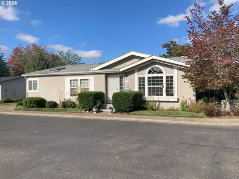 4055 Royal Ave #25, Eugene, OR 97402