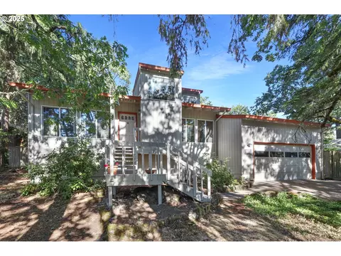 4650 Larkwood St, Eugene, OR 97405