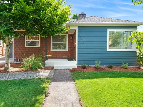2705 H St, Vancouver, WA 98663