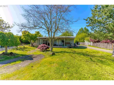 8249 Highway 219, Woodburn, OR 97071