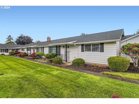 871 NE Fleming Ave #B6, Gresham, OR 97030