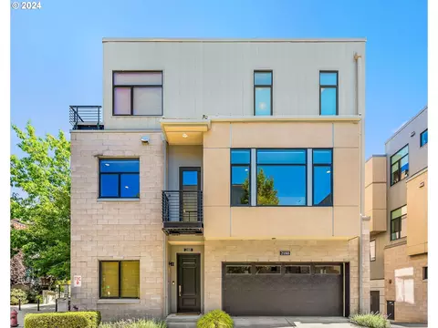 2188 NW 16th Ave, Portland, OR 97209
