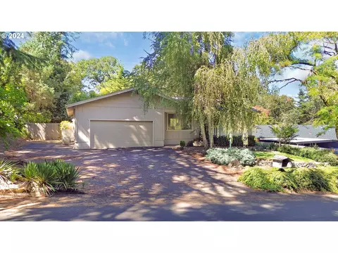 34 N River Dr, Roseburg, OR 97470